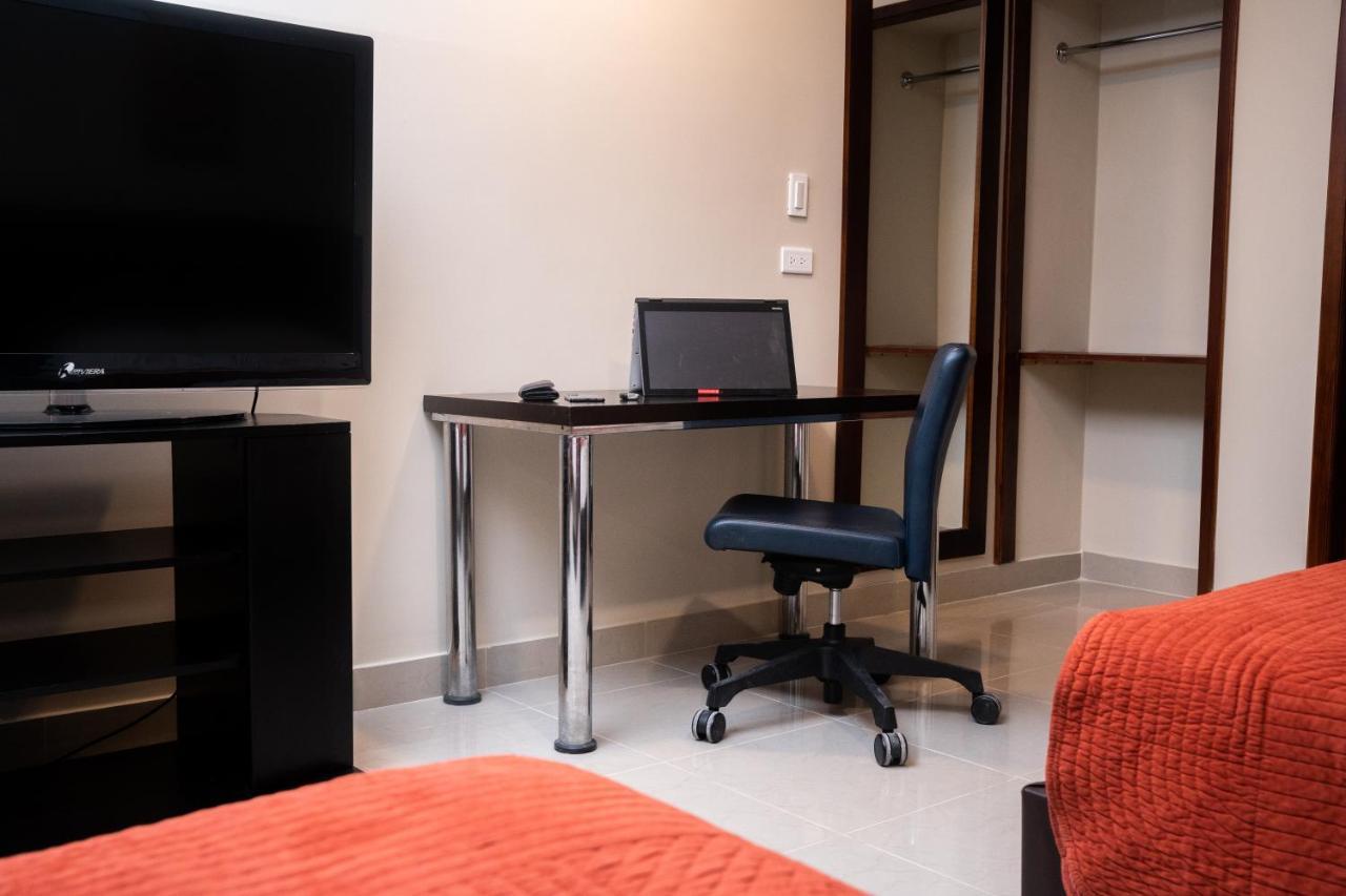 Hm International Hotel Guayaquil Ngoại thất bức ảnh